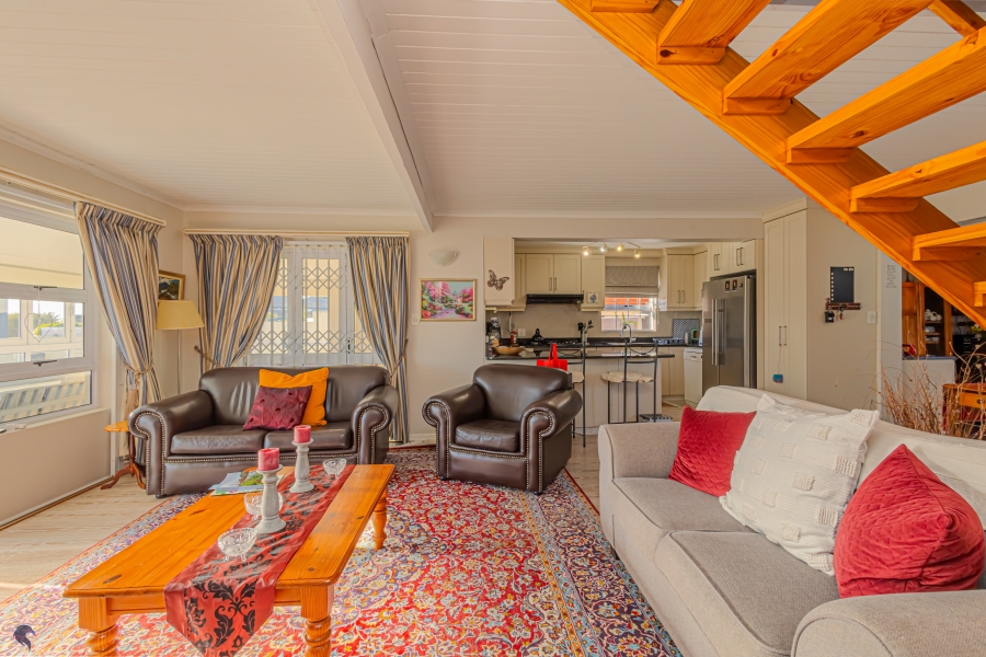 4 Bedroom Property for Sale in Myburgh Park Western Cape